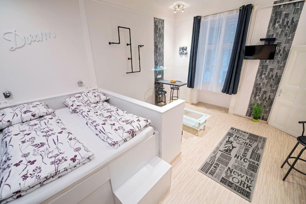 Free Parking, Quiet Design Flat In The Centre Appartement Boedapest Buitenkant foto